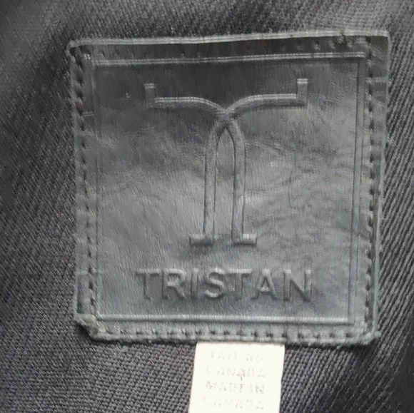 Black Trench coat 100% whool - Picture 8 of 9